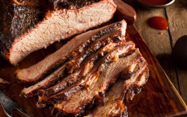 Qual a Média de Carne por Pessoa em um Churrasco?